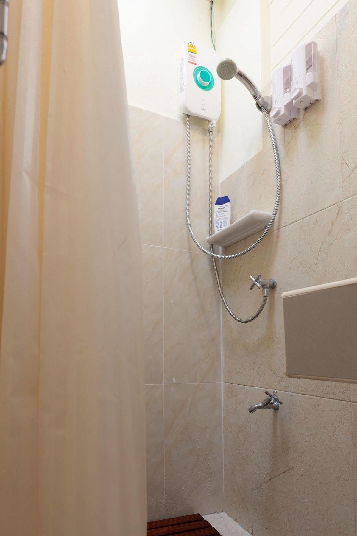 Samsen 360 Hostel بانكوك المظهر الخارجي الصورة